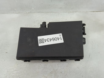 compare product 2013-2016 Ford Escape Fusebox Fuse Box Panel Relay Module P/N:19648 000 001 GJ7T-14A076-BA Fits Fits 2013 2014 2015 2016 OEM Used Auto Parts