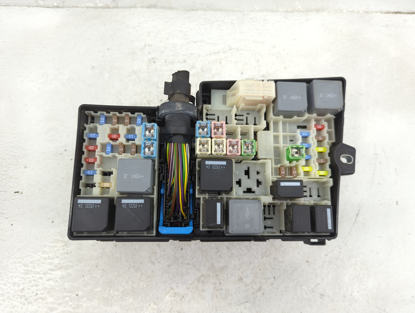 2013-2016 Ford Escape Fusebox Fuse Box Panel Relay Module P/N:19648 000 001 GJ7T-14A076-BA Fits Fits 2013 2014 2015 2016 OEM