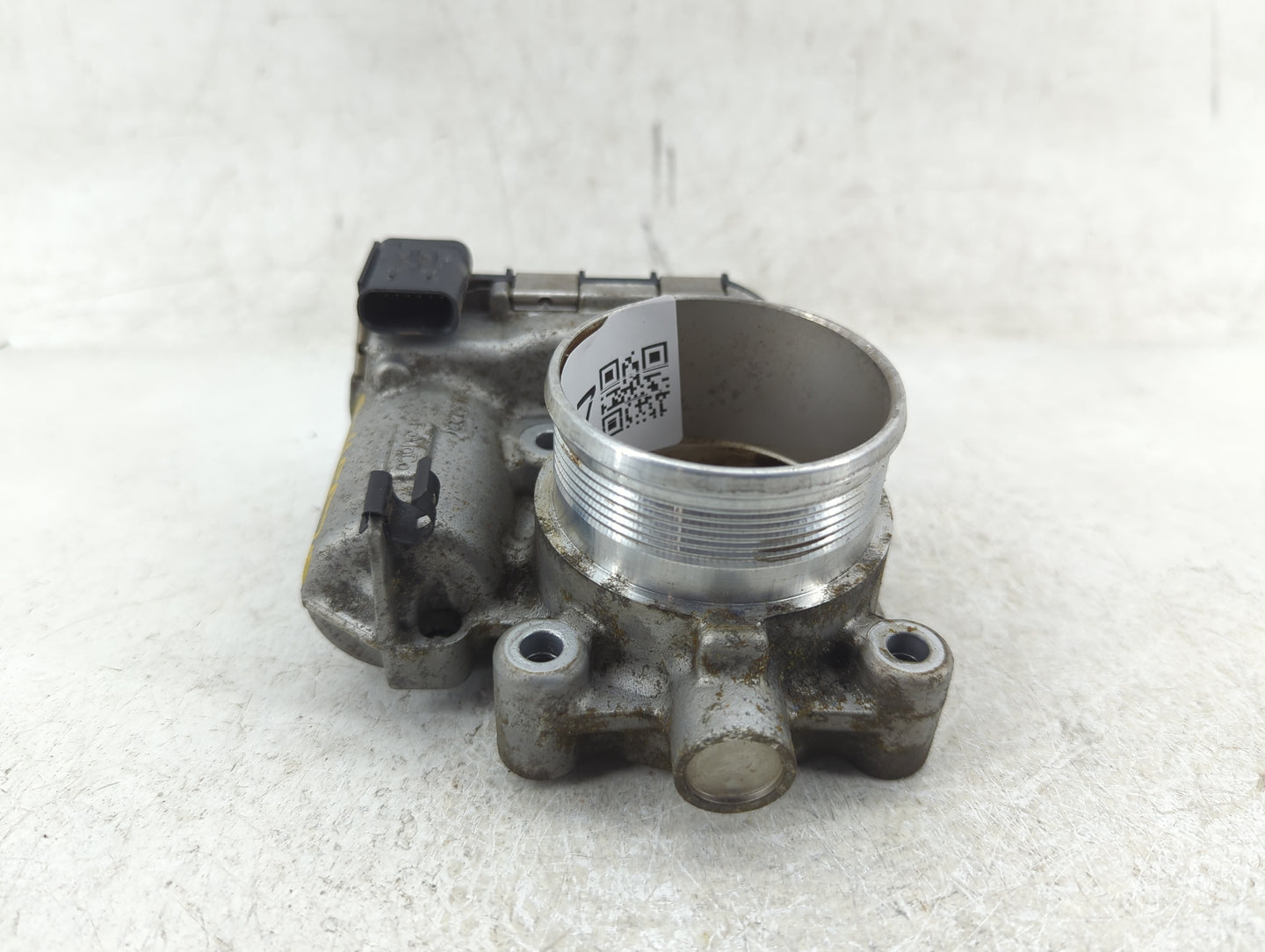 2013-2016 Ford Escape Throttle Body P/N:DS7E-9F991-BB 0280750576 Fits Fits 2012 2013 2014 2015 2016 2017 OEM Used Auto Parts