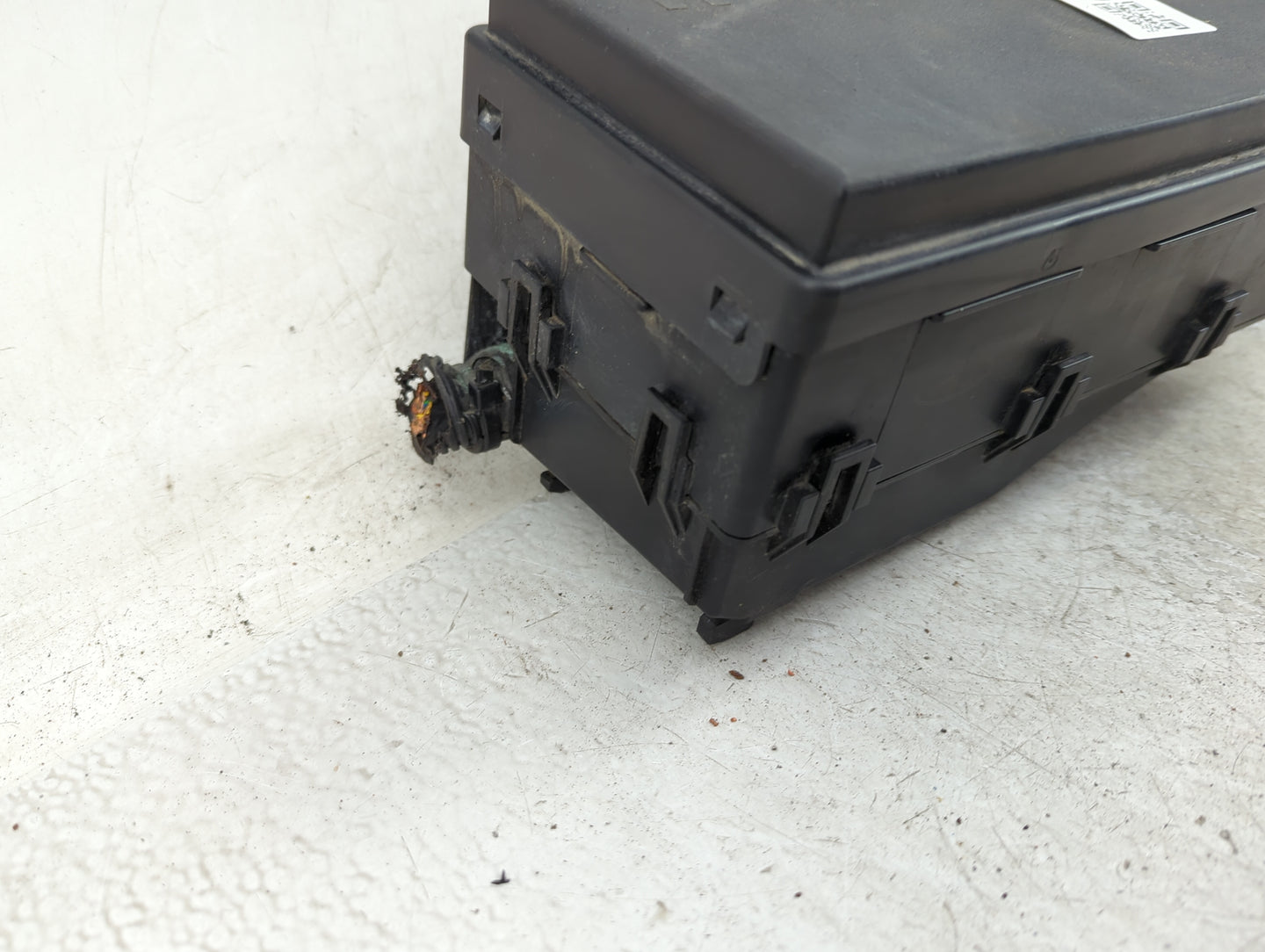 2013-2016 Ford Escape Fusebox Fuse Box Panel Relay Module P/N:AV6T-14A142-AB Fits Fits 2013 2014 2015 2016 OEM Used Auto Par