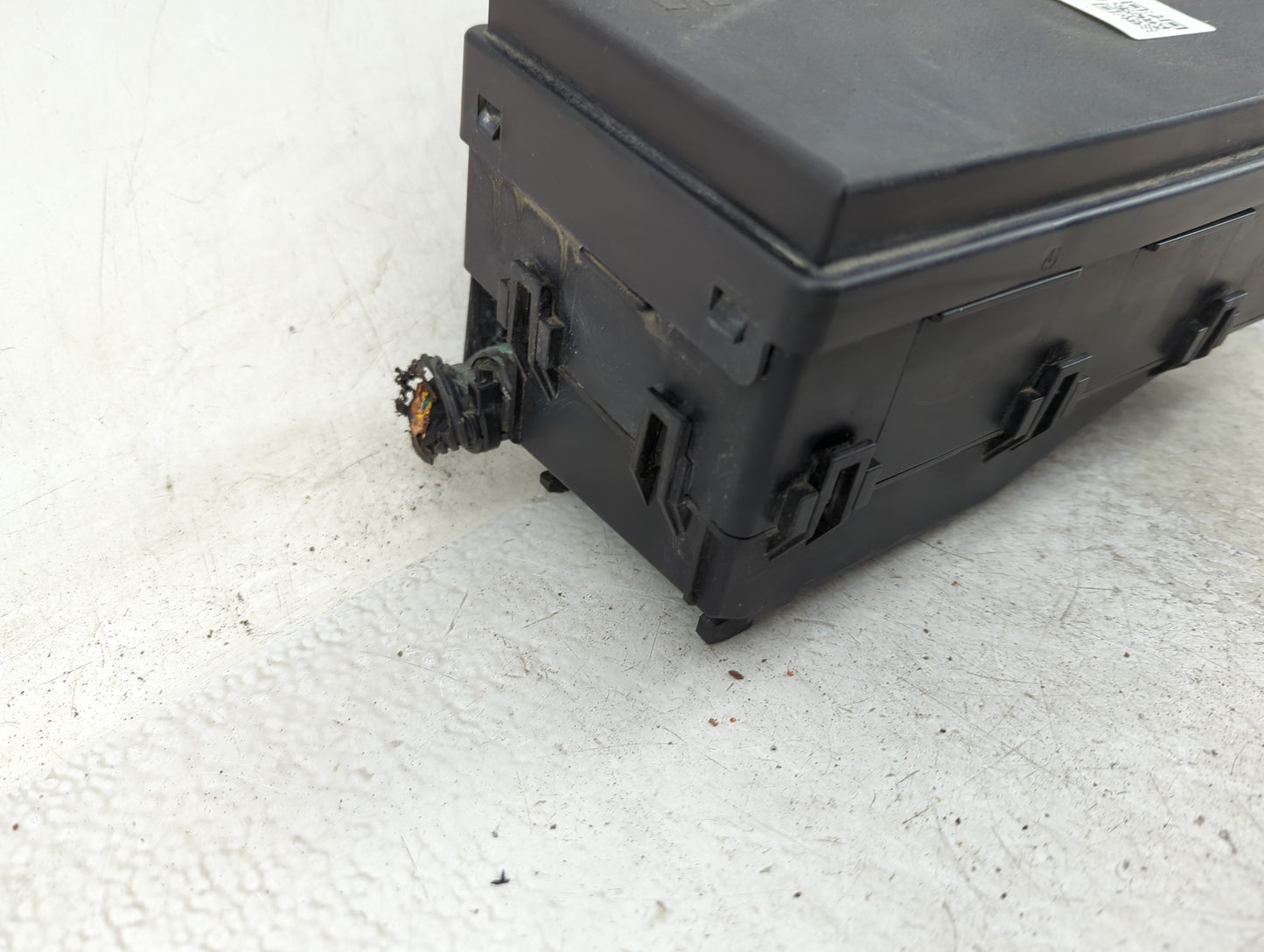 2013-2016 Ford Escape Fusebox Fuse Box Panel Relay Module P/N:AV6T-14A142-AB Fits Fits 2013 2014 2015 2016 OEM Used Auto Par