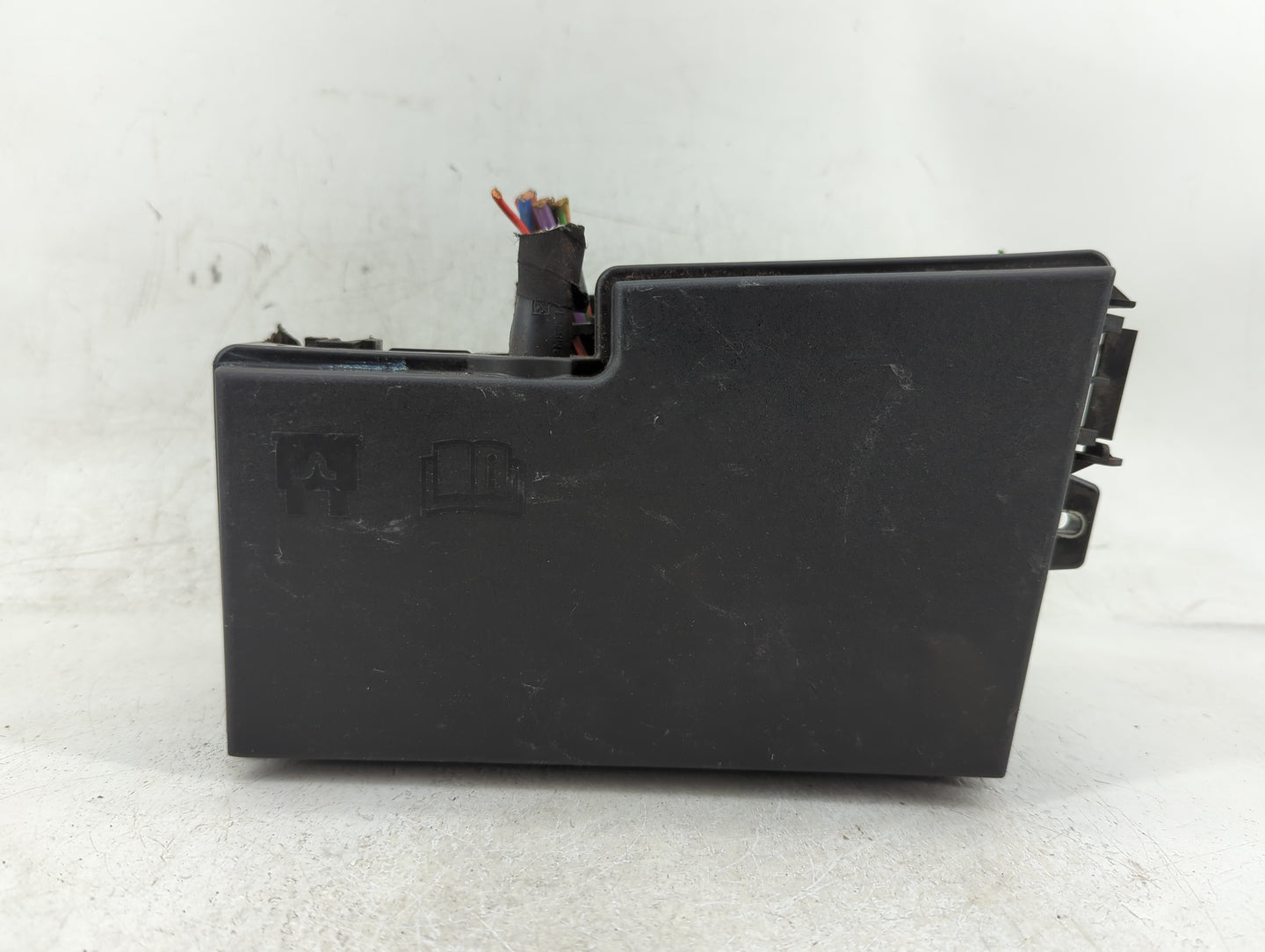 2013-2016 Ford Escape Fusebox Fuse Box Panel Relay Module P/N:GJ7T-14A076-BA Fits Fits 2013 2014 2015 2016 OEM Used Auto Par