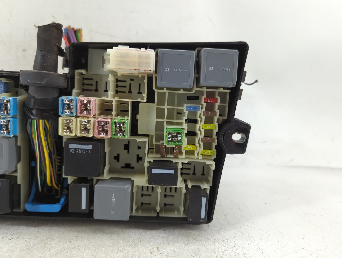 2013-2016 Ford Escape Fusebox Fuse Box Panel Relay Module P/N:GJ7T-14A076-BA Fits Fits 2013 2014 2015 2016 OEM Used Auto Par