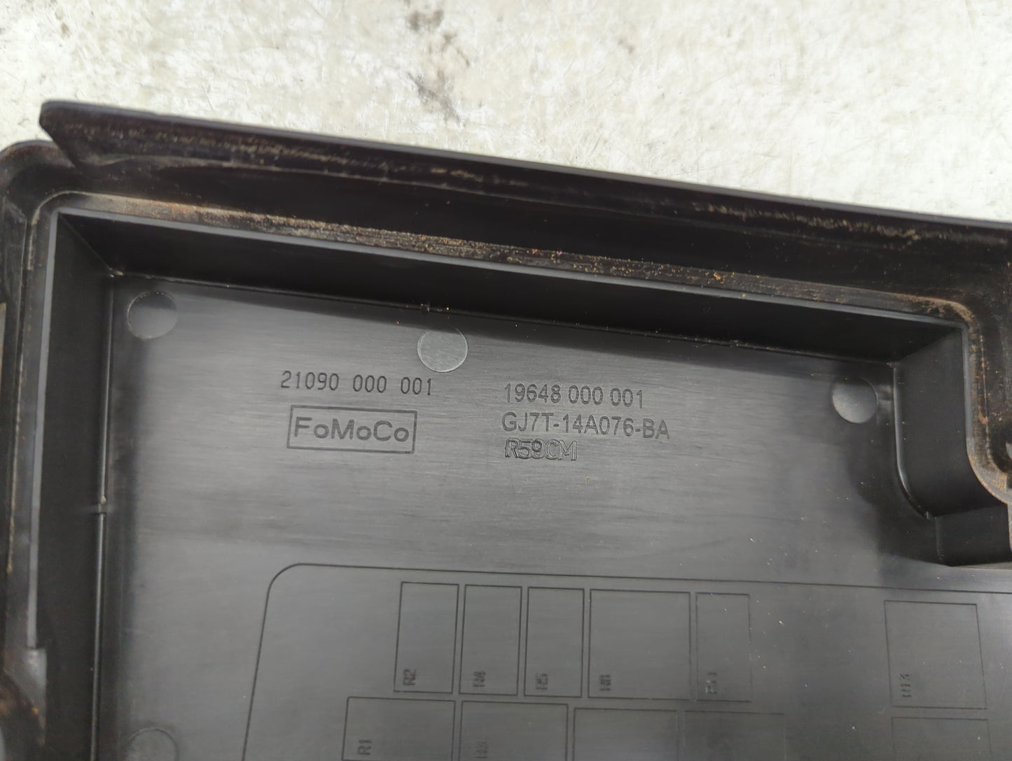 2013-2016 Ford Escape Fusebox Fuse Box Panel Relay Module P/N:GJ7T-14A076-BA Fits Fits 2013 2014 2015 2016 OEM Used Auto Par