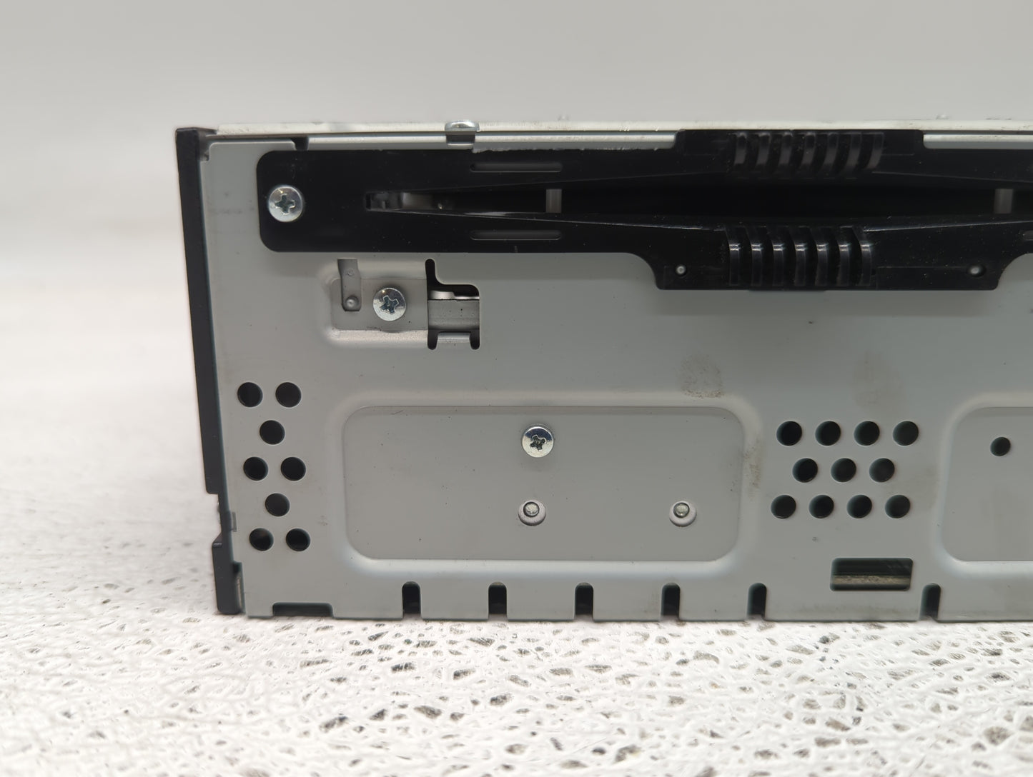 2015-2016 Ford Escape Radio AM FM Cd Player Receiver Replacement P/N:CJ5T-19C107-HB Fits Fits 2015 2016 OEM Used Auto Parts 