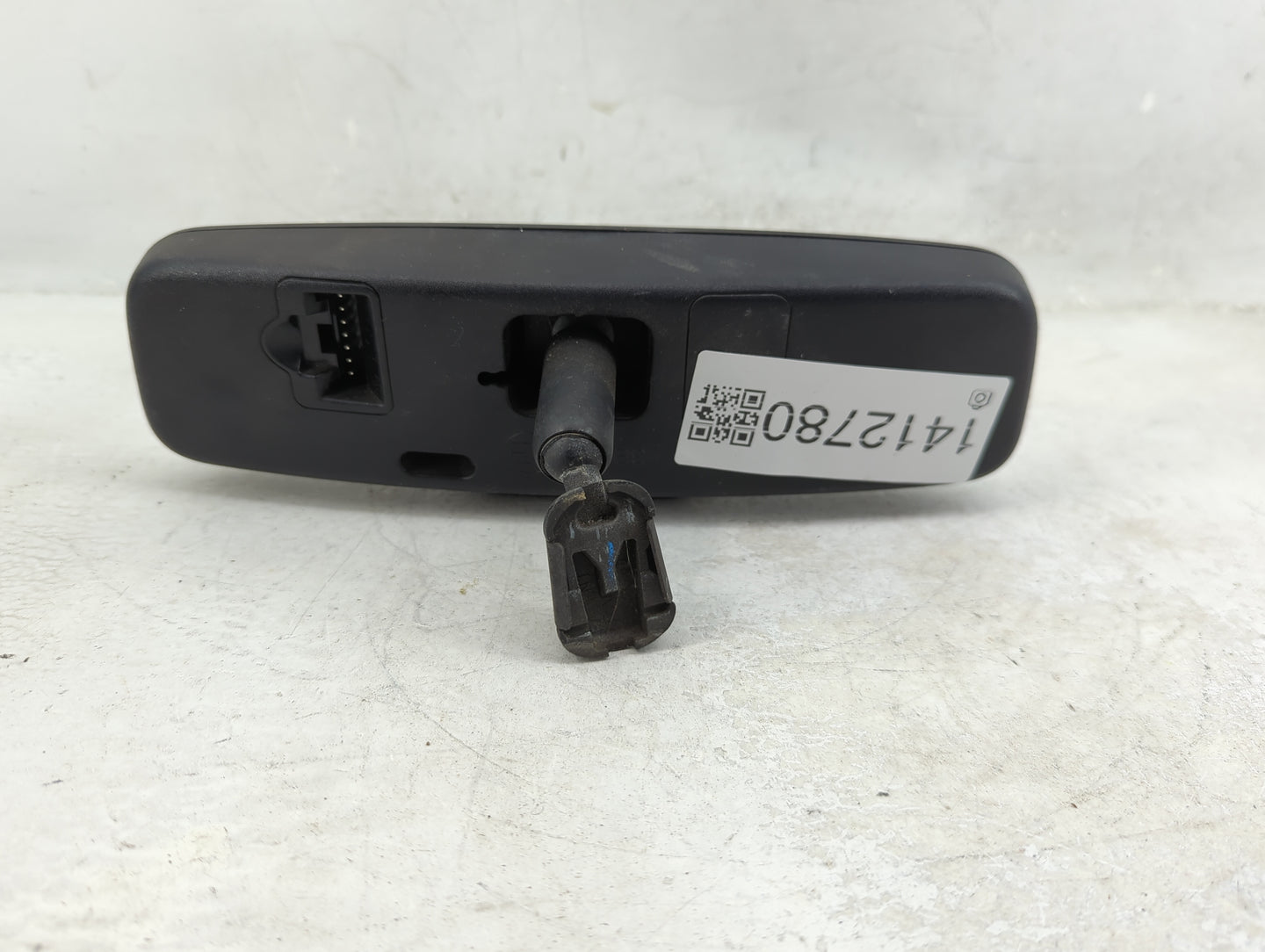 2013-2019 Ford Escape Interior Rear View Mirror Replacement OEM P/N:E11015897 Fits OEM Used Auto Parts - Oemusedautoparts1.c
