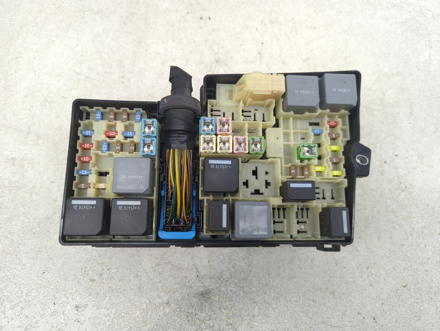 2013-2016 Ford Escape Fusebox Fuse Box Panel Relay Module P/N:AV6T-14A067-AD Fits Fits 2013 2014 2015 2016 OEM Used Auto Par