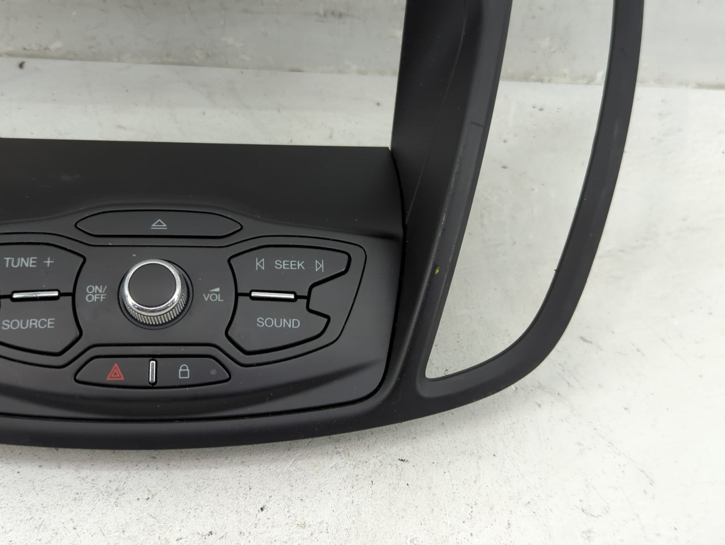 2013-2016 Ford Escape Radio Control Panel - Oemusedautoparts1.com