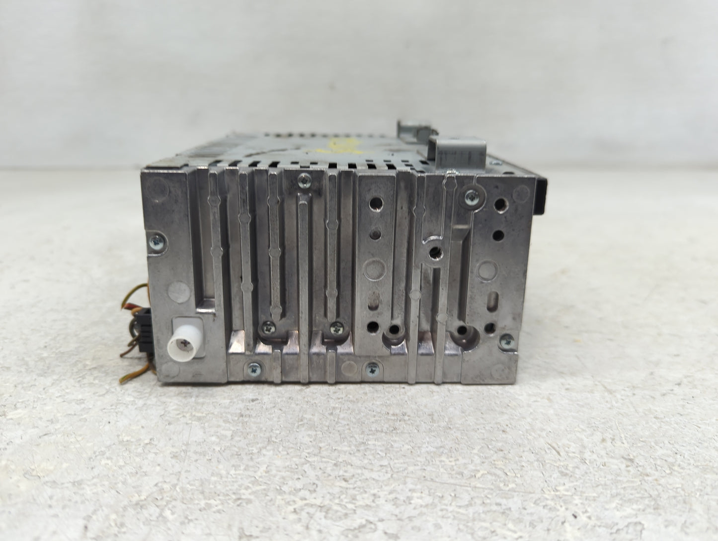 2015-2016 Ford Escape Radio AM FM Cd Player Receiver Replacement P/N:CJ5T-19C107-FB Fits Fits 2015 2016 OEM Used Auto Parts 