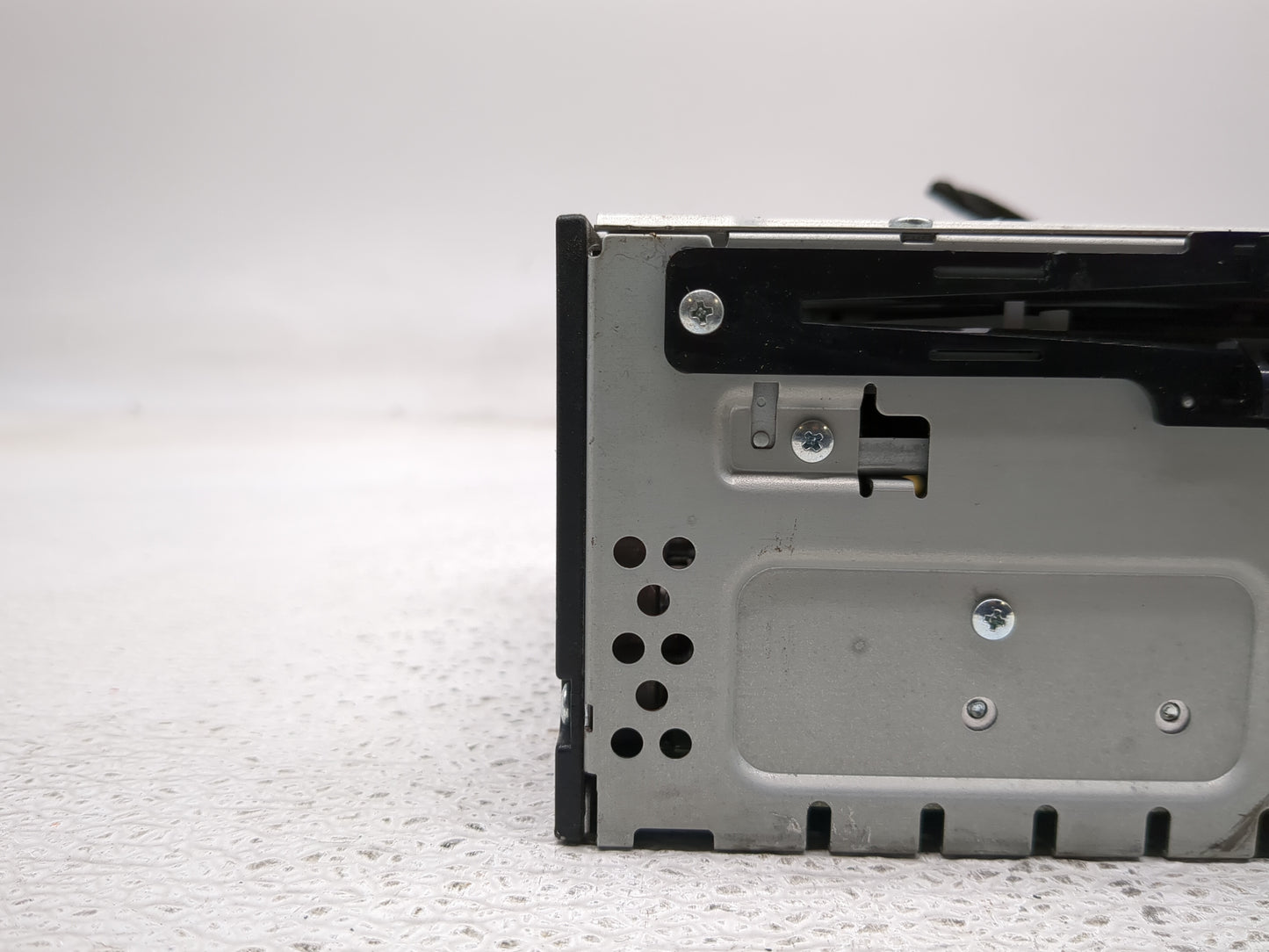 2015-2016 Ford Escape Radio AM FM Cd Player Receiver Replacement P/N:CJ5T-19C107-DJ Fits Fits 2015 2016 OEM Used Auto Parts 