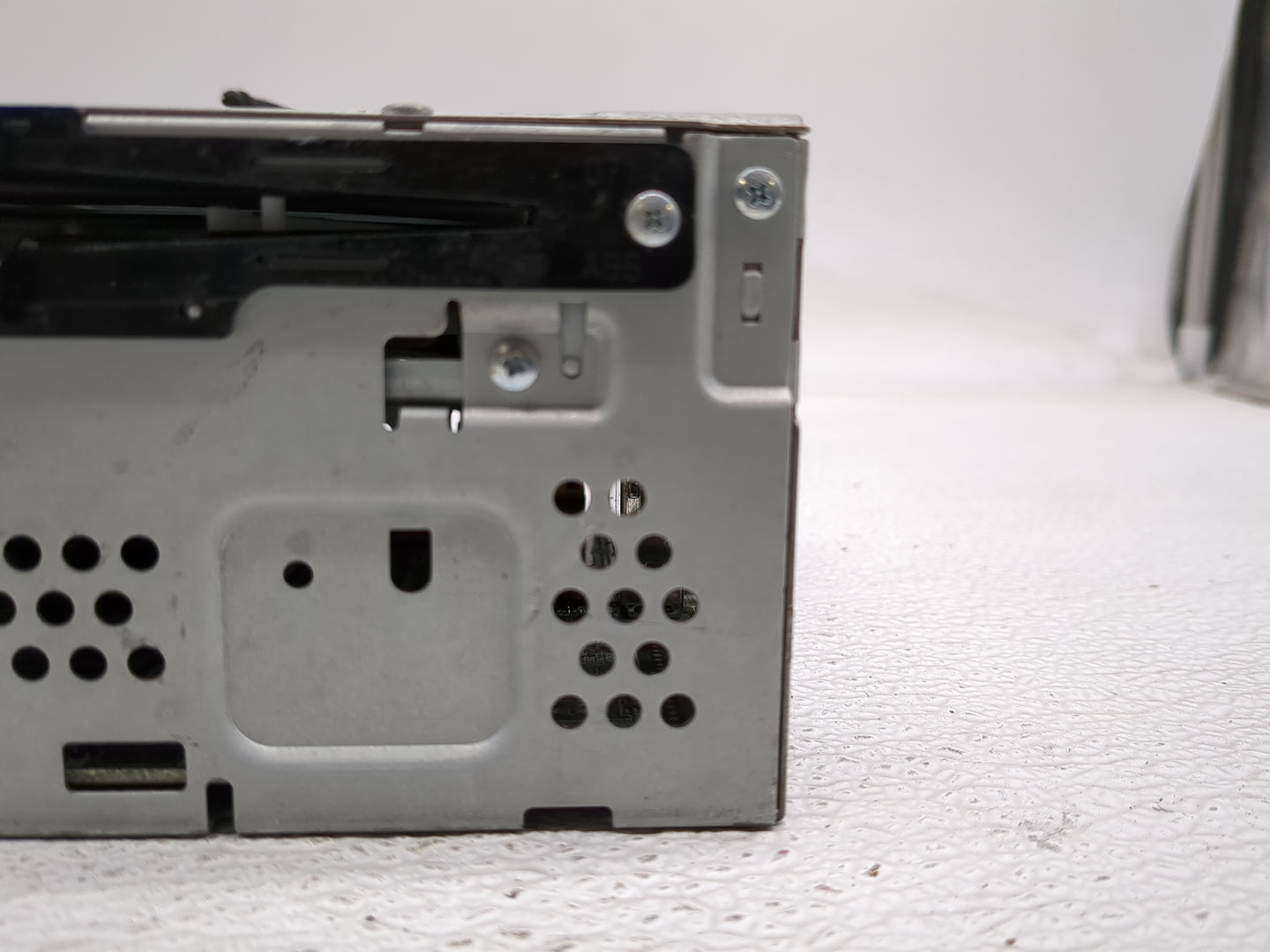 2015-2016 Ford Escape Radio AM FM Cd Player Receiver Replacement P/N:CJ5T-19C107-DJ Fits Fits 2015 2016 OEM Used Auto Parts 