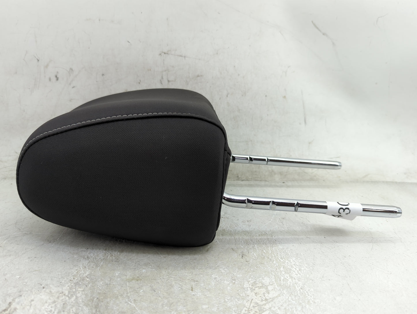 2016-2019 Ford Escape Headrest Head Rest Front Driver Passenger Seat - Oemusedautoparts1.com