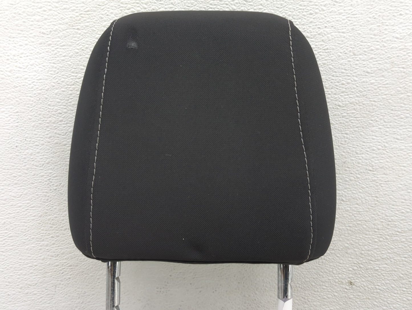 2016-2019 Ford Escape Headrest Head Rest Front Driver Passenger Seat Fits Fits 2016 2017 2018 2019 OEM Used Auto Parts - Oem