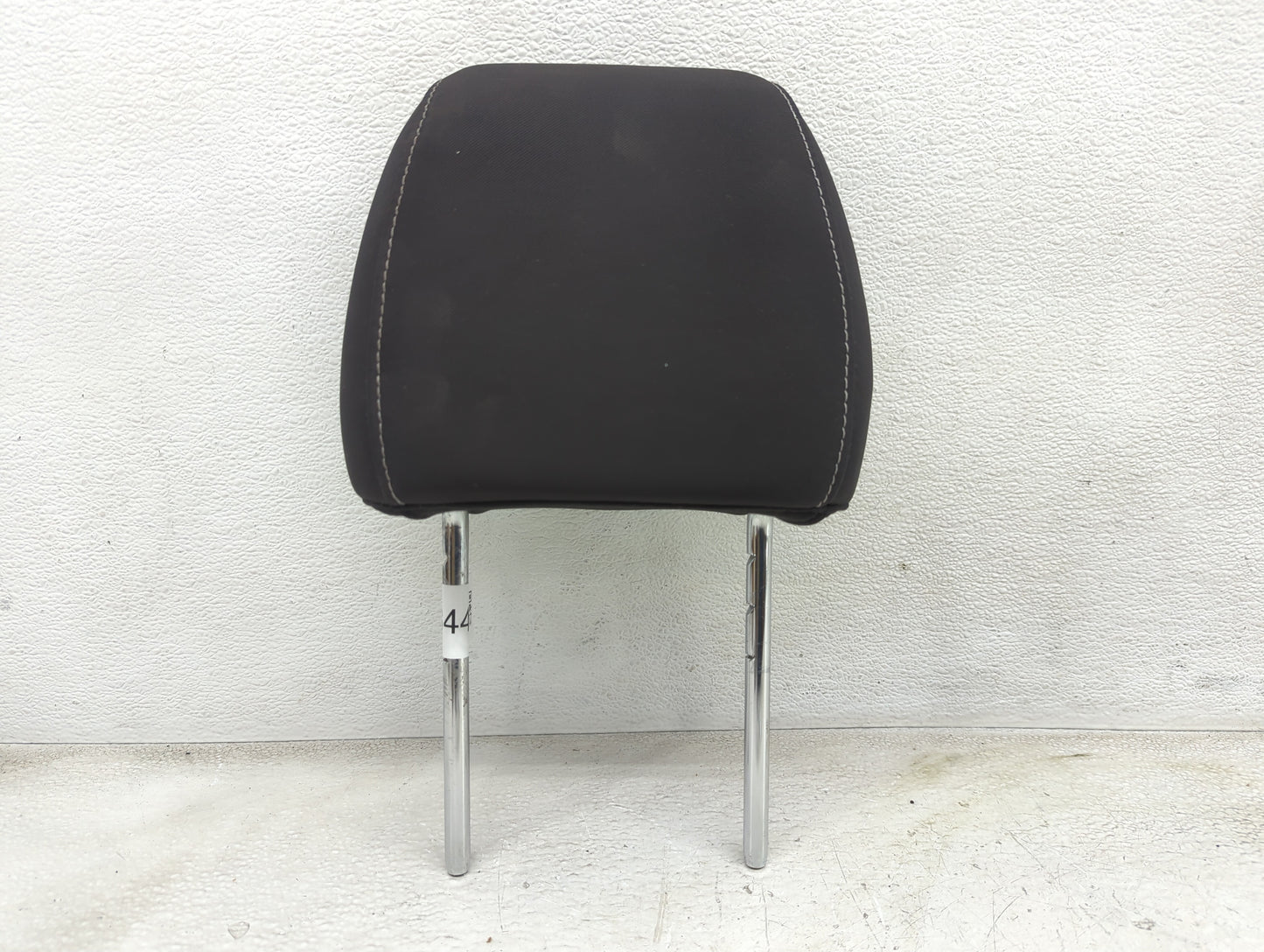 2016-2019 Ford Escape Headrest Head Rest Front Driver Passenger Seat Fits Fits 2016 2017 2018 2019 OEM Used Auto Parts - Oem
