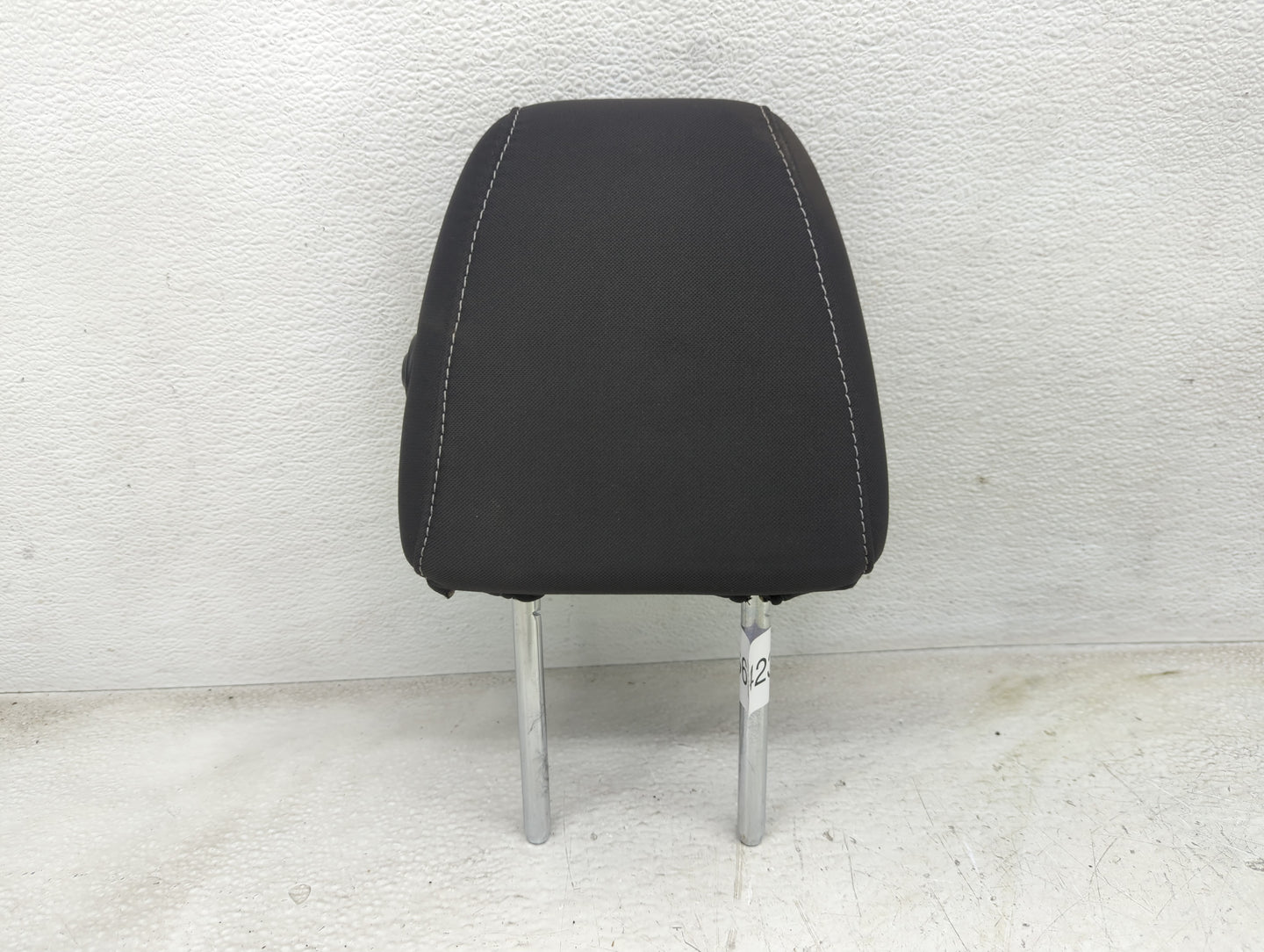 2016-2019 Ford Escape Headrest Head Rest Rear Seat Fits Fits 2016 2017 2018 2019 OEM Used Auto Parts - Oemusedautoparts1.com