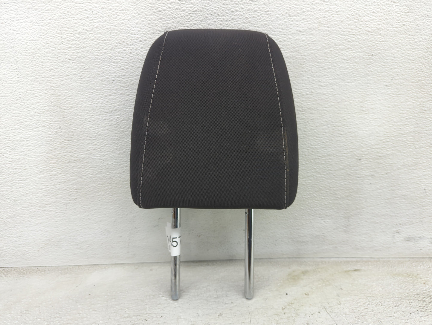 2016-2019 Ford Escape Headrest Head Rest Rear Seat Fits Fits 2016 2017 2018 2019 OEM Used Auto Parts - Oemusedautoparts1.com