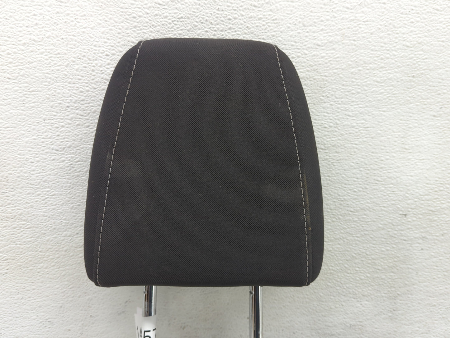 2016-2019 Ford Escape Headrest Head Rest Rear Seat Fits Fits 2016 2017 2018 2019 OEM Used Auto Parts - Oemusedautoparts1.com