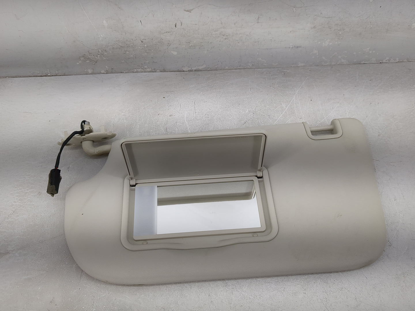 2013-2019 Ford Escape Sun Visor Shade Replacement Driver Left Mirror Fits Fits 2013 2014 2015 2016 2017 2018 2019 OEM Used A