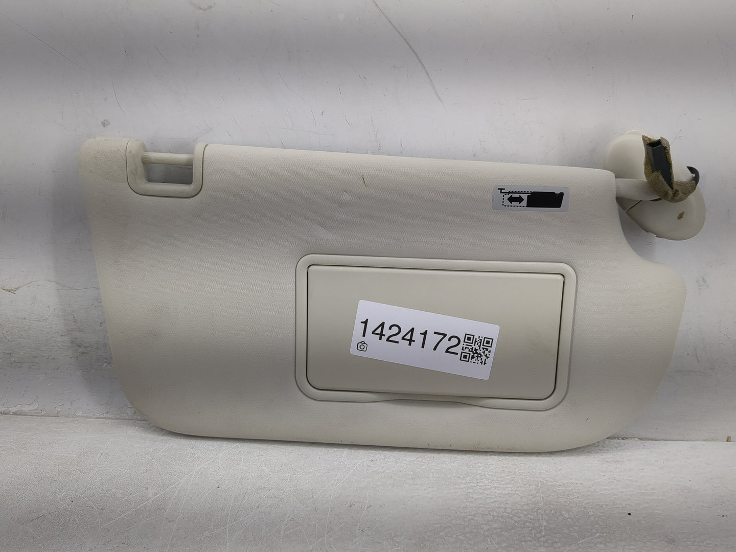 2013-2019 Ford Escape Sun Visor Shade Replacement Passenger Right Mirror Fits Fits 2013 2014 2015 2016 2017 2018 2019 OEM Us