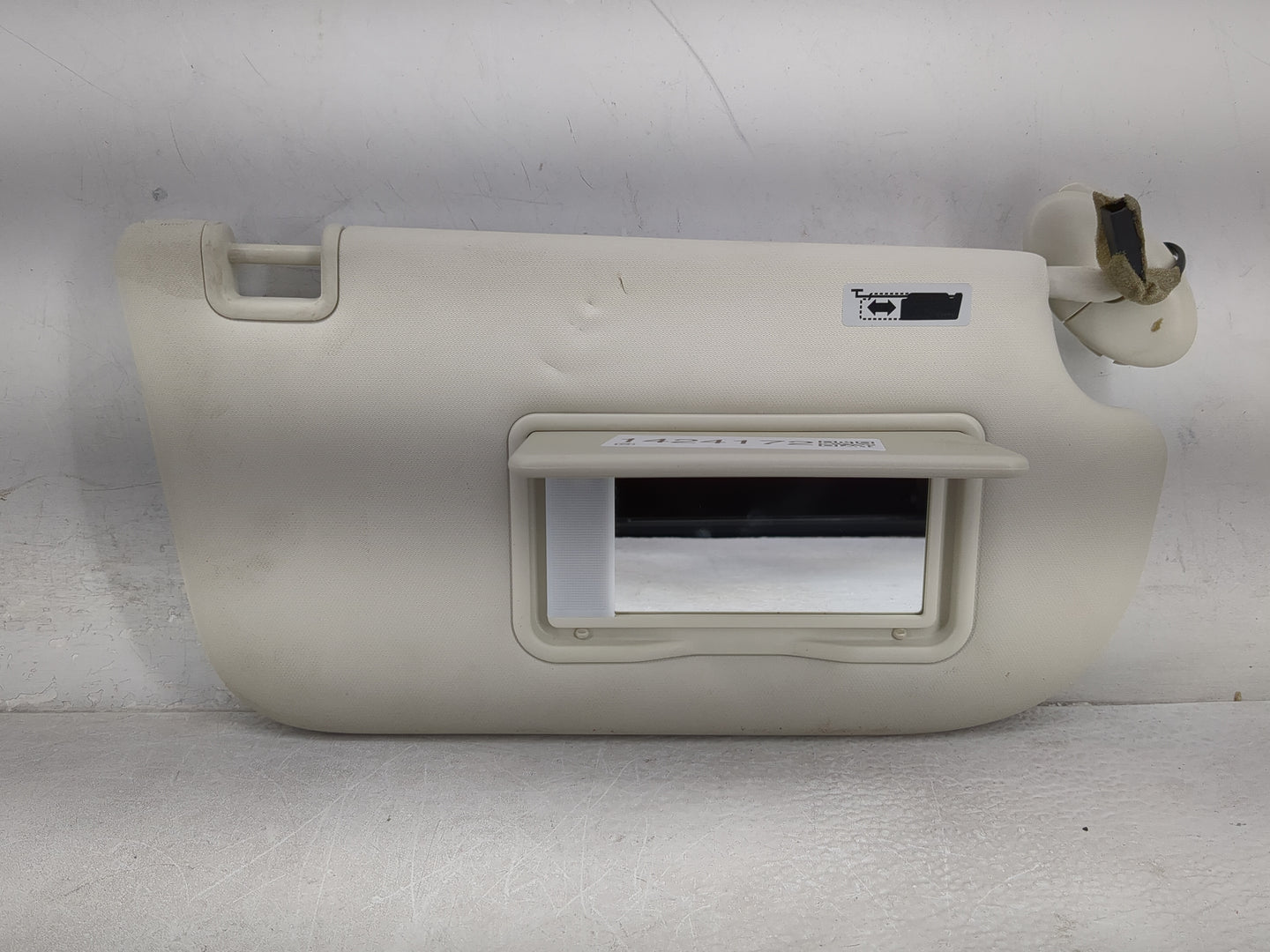 2013-2019 Ford Escape Sun Visor Shade Replacement Passenger Right Mirror Fits Fits 2013 2014 2015 2016 2017 2018 2019 OEM Us