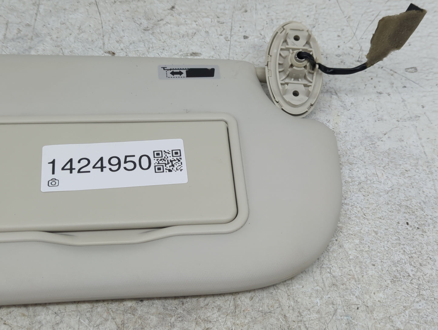 2013-2019 Ford Escape Sun Visor Shade Replacement Passenger Right Mirror Fits Fits 2013 2014 2015 2016 2017 2018 2019 OEM Us