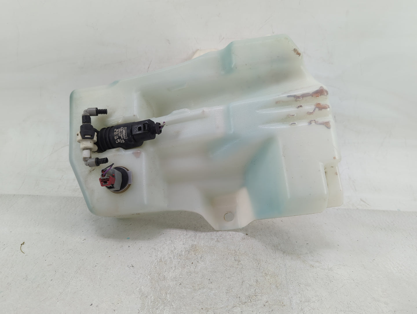 2015-2019 Ford Escape Windshield Washer Fluid Reservoir Bottle Oem - Oemusedautoparts1.com
