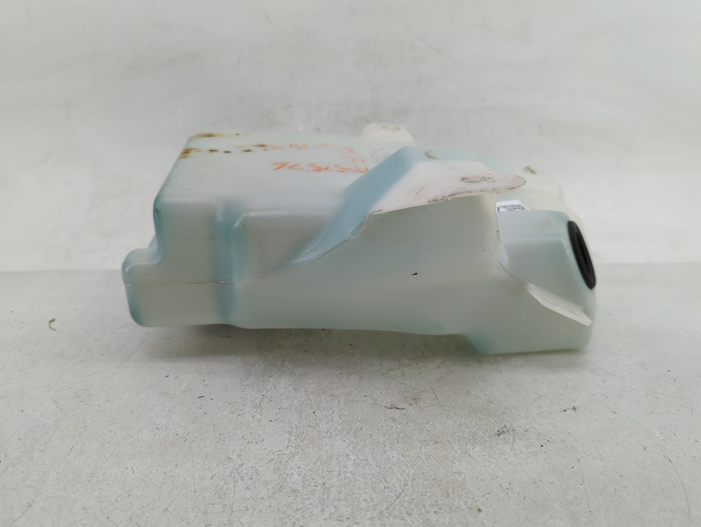 2015-2019 Ford Escape Windshield Washer Fluid Reservoir Bottle Oem - Oemusedautoparts1.com