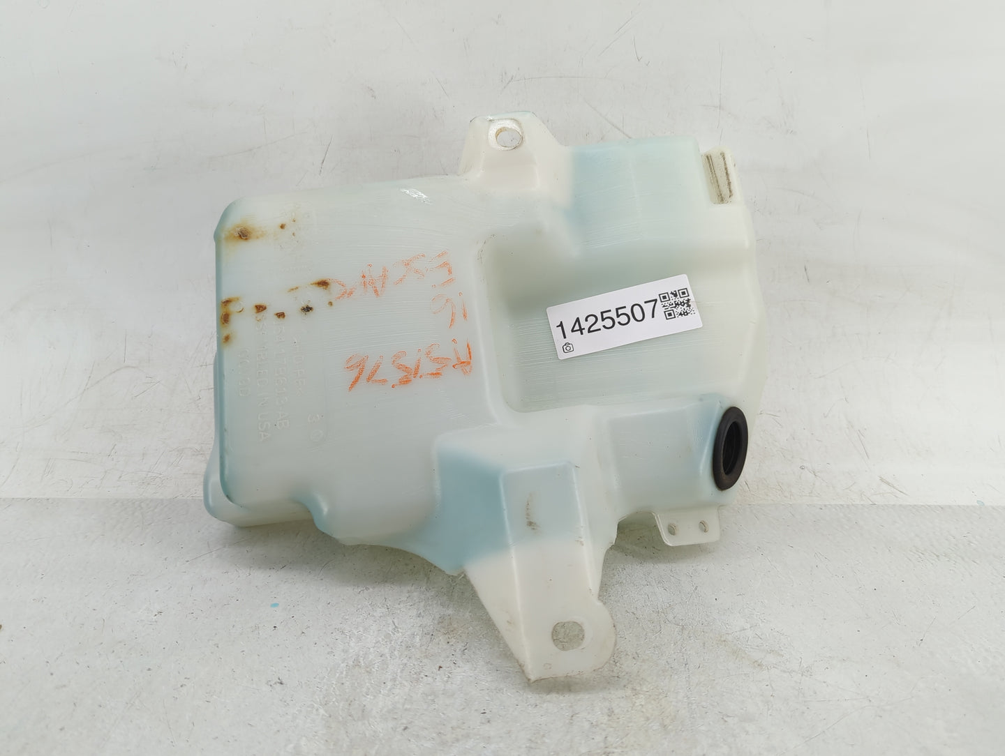 2015-2019 Ford Escape Windshield Washer Fluid Reservoir Bottle Oem - Oemusedautoparts1.com