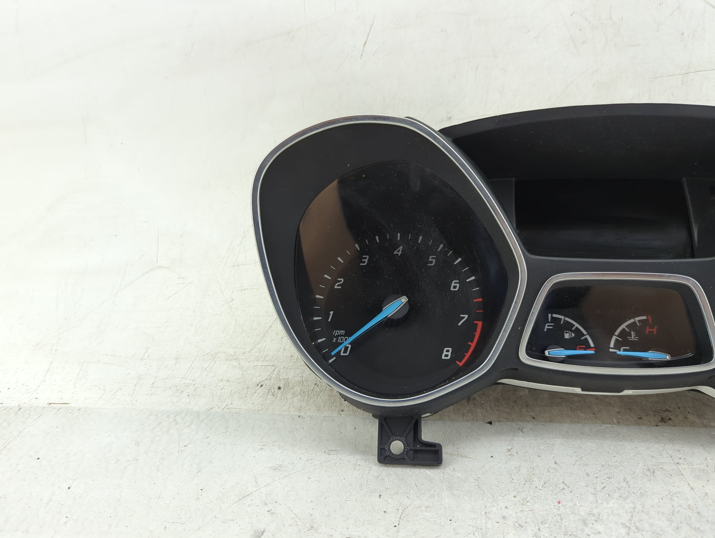 2016 Ford Escape Instrument Cluster Speedometer Gauges P/N:VPCL8F-10894-B Fits OEM Used Auto Parts - Oemusedautoparts1.com