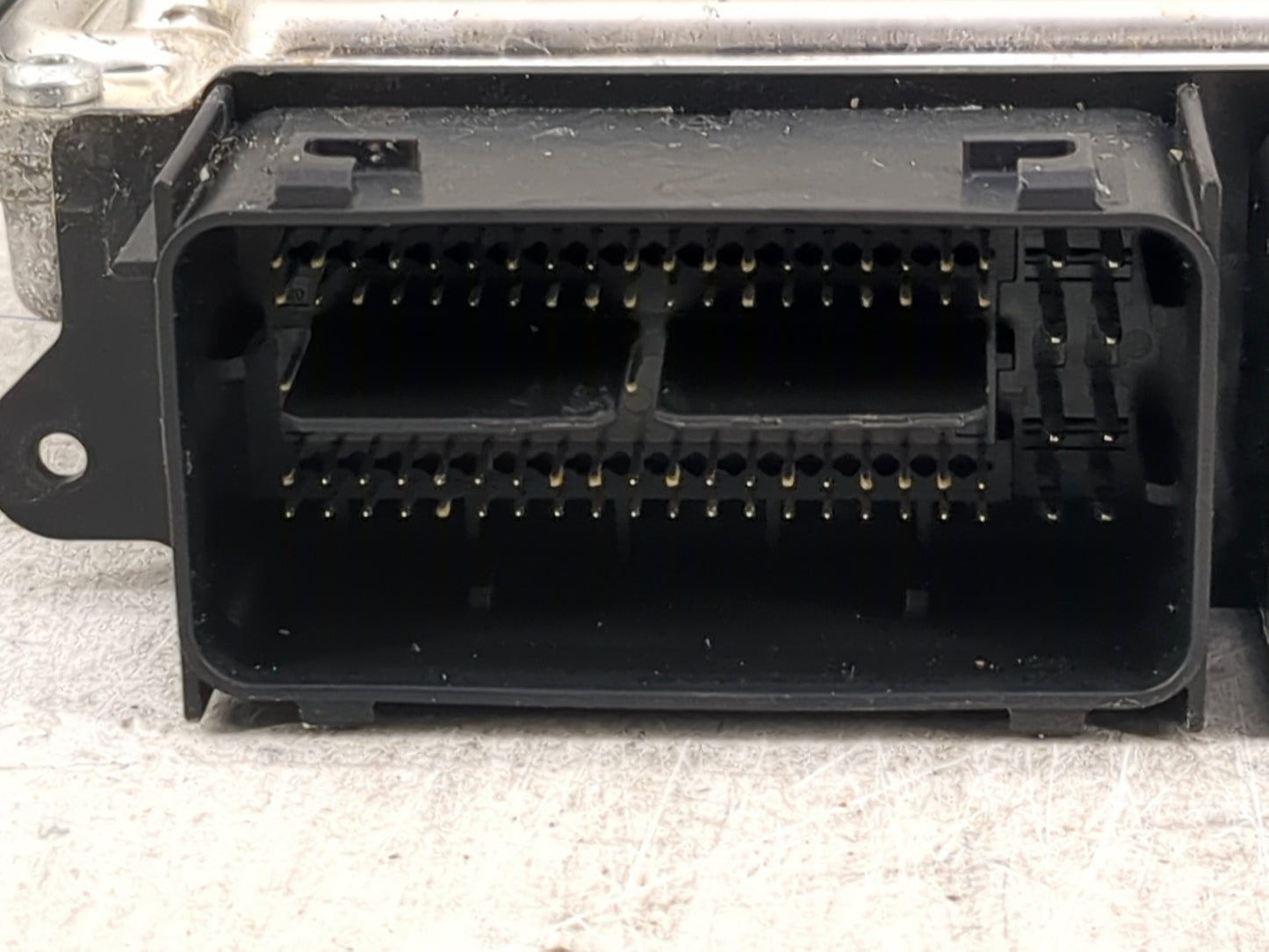 2015-2016 Ford Escape PCM Engine Control Computer ECU ECM PCU OEM P/N:FJ5A-12A650-VB FJ5A-12B684-BA Fits Fits 2015 2016 OEM 