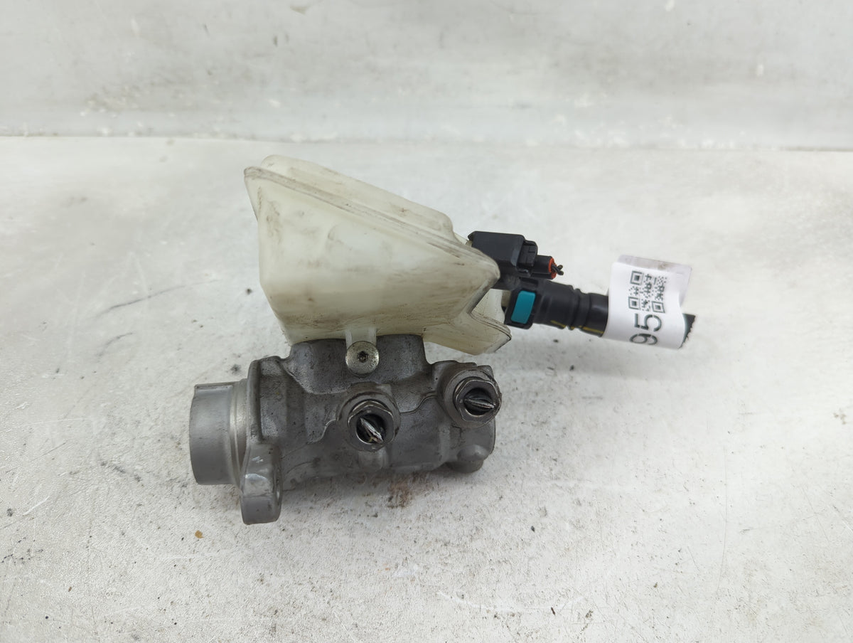 Ford Escape Power Brake Booster Oem 1426995 - Oemusedautoparts1.com