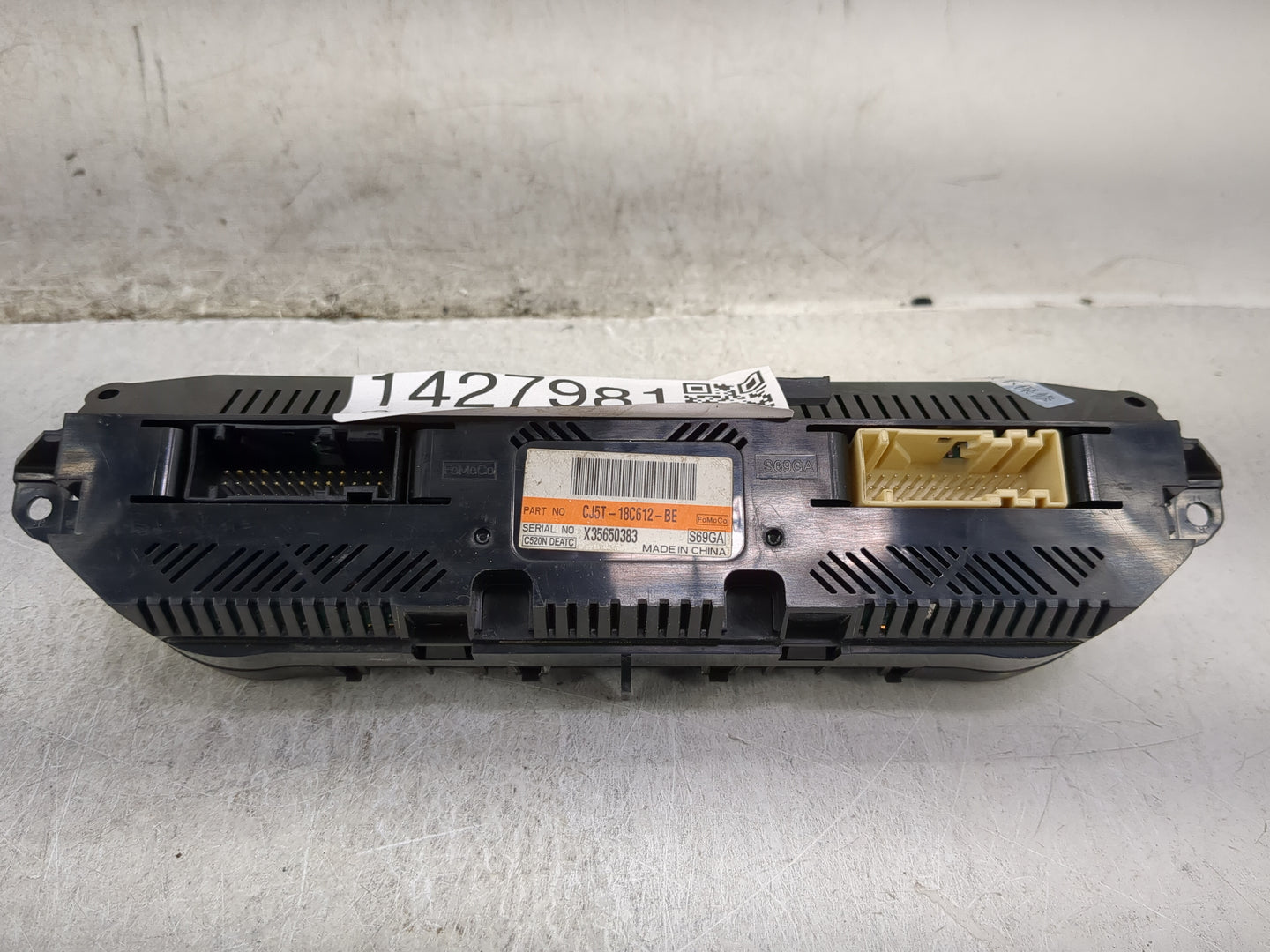 2015-2016 Ford Escape Climate Control Module Temperature AC/Heater Replacement P/N:CJ5T-18C612-BE Fits Fits 2015 2016 OEM Us