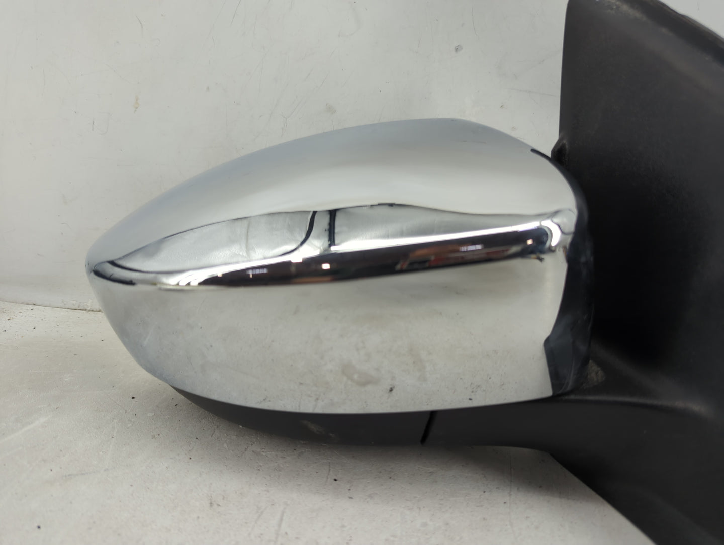 2014-2016 Ford Escape Passenger Side View Mirror - Right Door Mirror OEM Used - Oemusedautoparts1.com