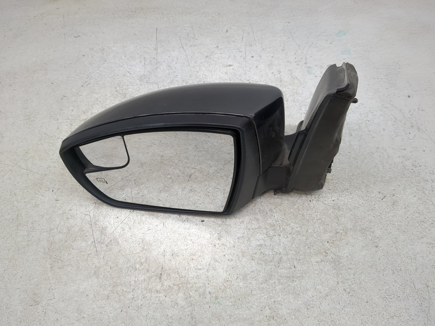 2013-2016 Ford Escape Driver Side View Mirror - Left Door Mirror OEM Used - Oemusedautoparts1.com
