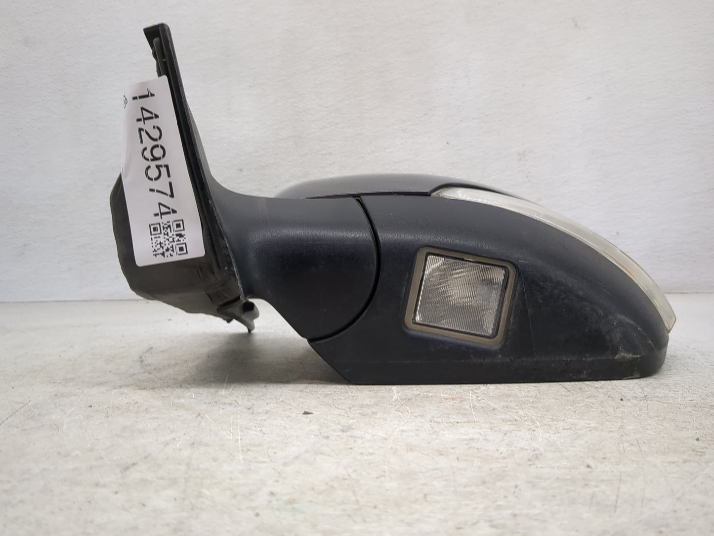 2013-2016 Ford Escape Driver Side View Mirror - Left Door Mirror OEM Used - Oemusedautoparts1.com