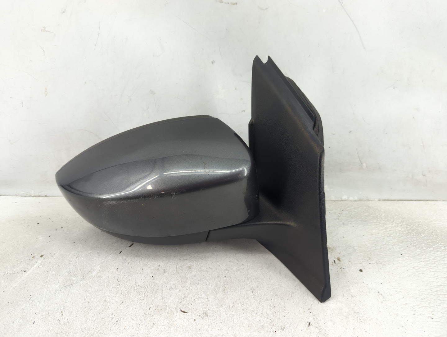 2013-2016 Ford Escape Passenger Side View Mirror - Right Door Mirror OEM Used - Oemusedautoparts1.com