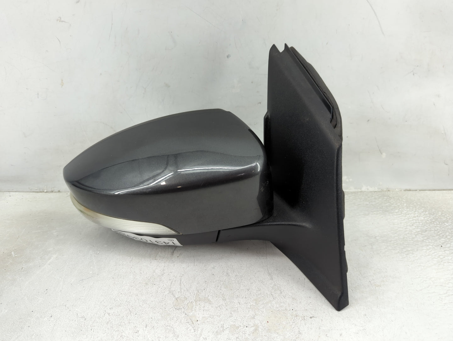 2013-2016 Ford Escape Passenger Side View Mirror - Right Door Mirror OEM Used - Oemusedautoparts1.com
