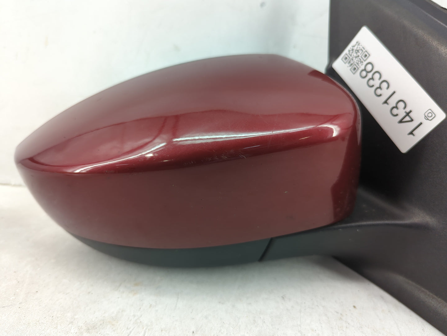 2013-2016 Ford Escape Passenger Side View Mirror - Right Door Mirror OEM Used - Oemusedautoparts1.com