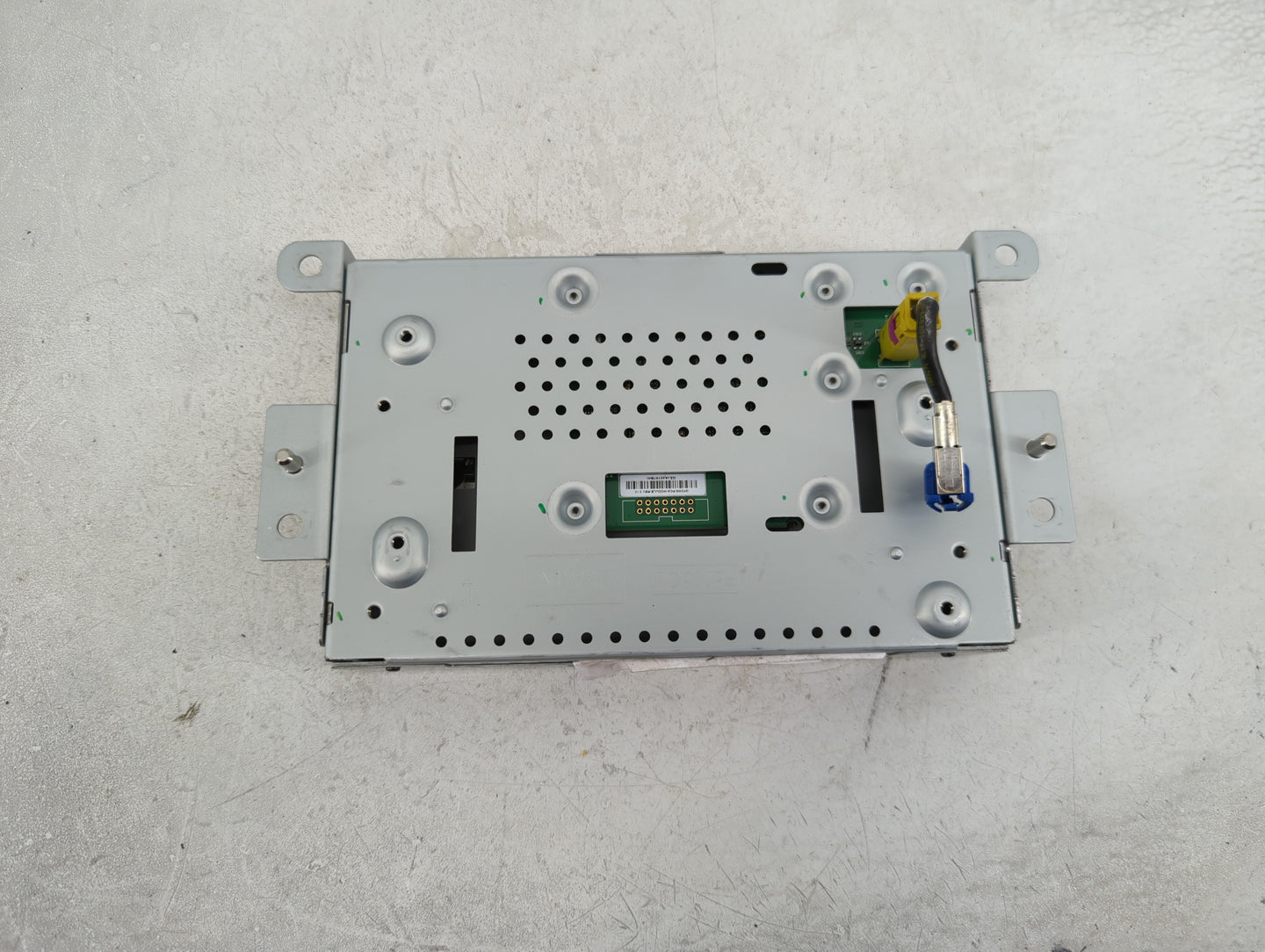 2016-2019 Ford Escape Information Display Screen - Oemusedautoparts1.com