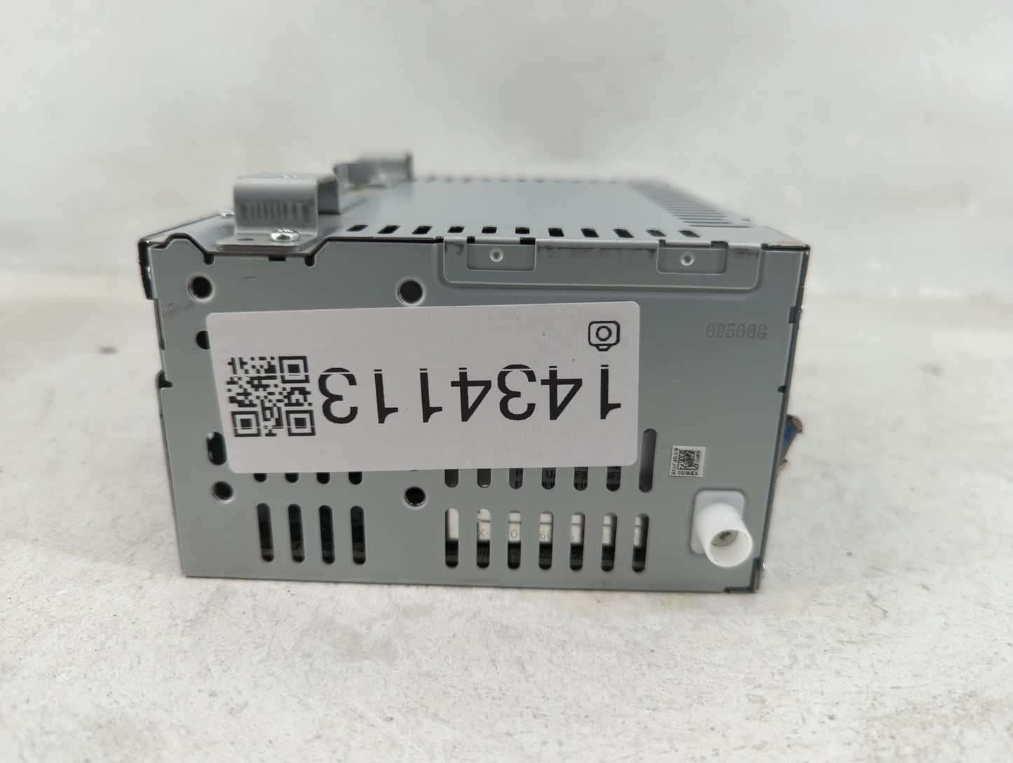 2015-2016 Ford Escape Radio AM FM Cd Player Receiver Replacement P/N:CQ-FJ12E0UME Fits Fits 2015 2016 OEM Used Auto Parts - 