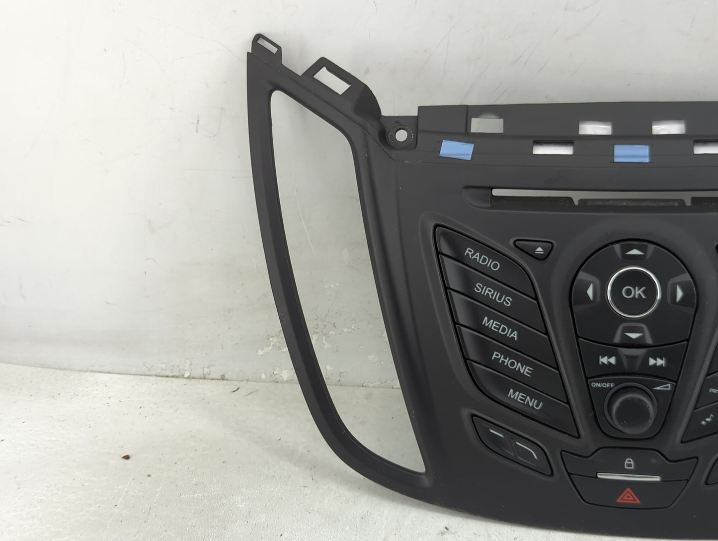 2013-2016 Ford Escape Radio AM FM Cd Player Receiver Replacement P/N:DJ5T18K811GA Fits Fits 2013 2014 2015 2016 OEM Used Aut