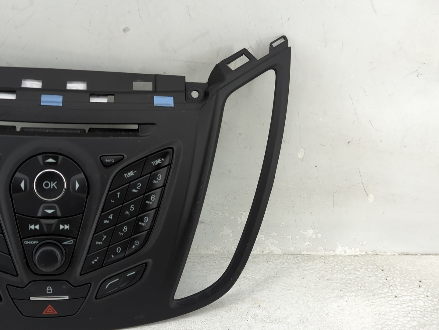 2013-2016 Ford Escape Radio AM FM Cd Player Receiver Replacement P/N:DJ5T18K811GA Fits Fits 2013 2014 2015 2016 OEM Used Aut