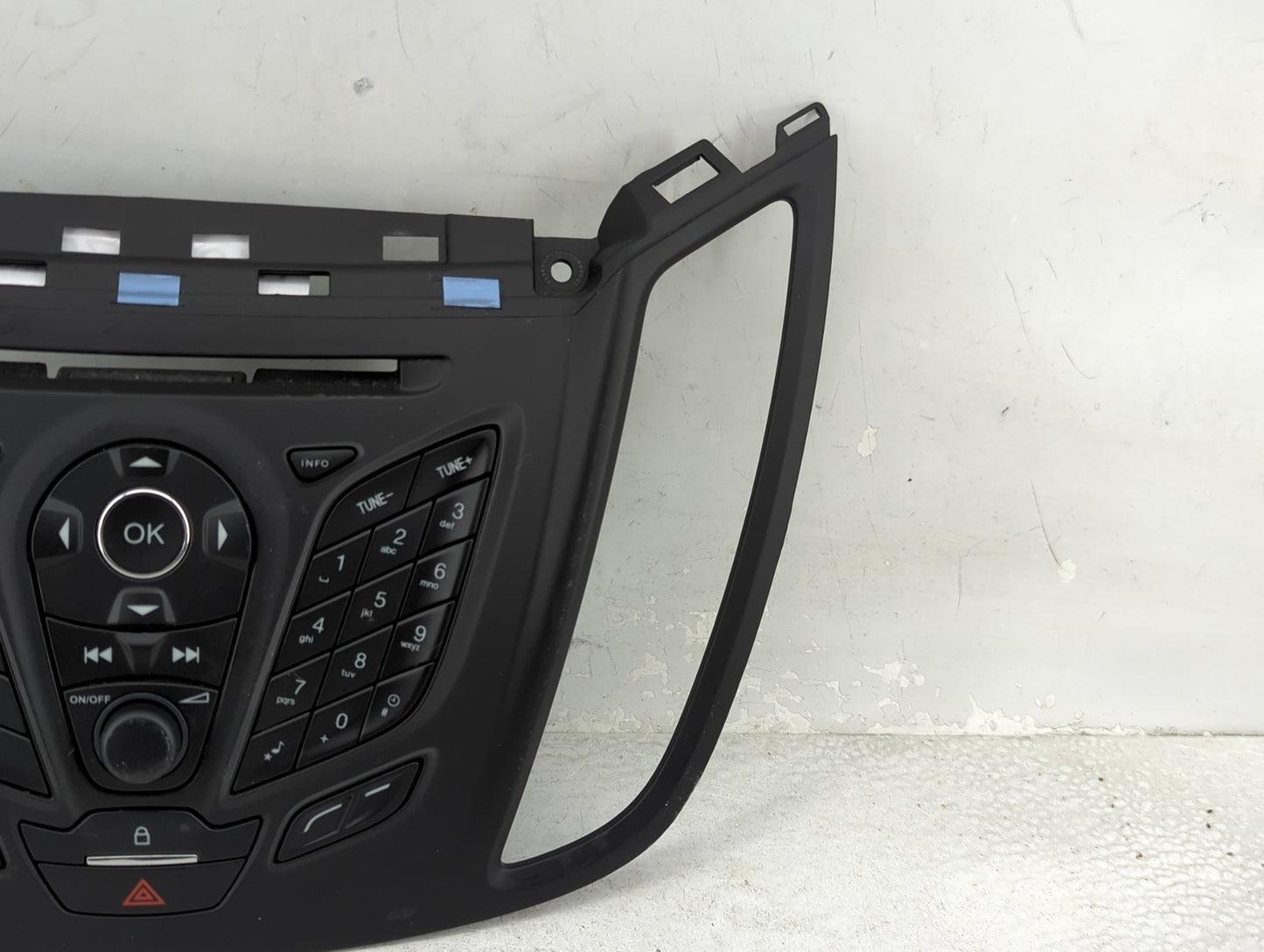 2013-2016 Ford Escape Radio AM FM Cd Player Receiver Replacement P/N:DJ5T18K811GA Fits Fits 2013 2014 2015 2016 OEM Used Aut