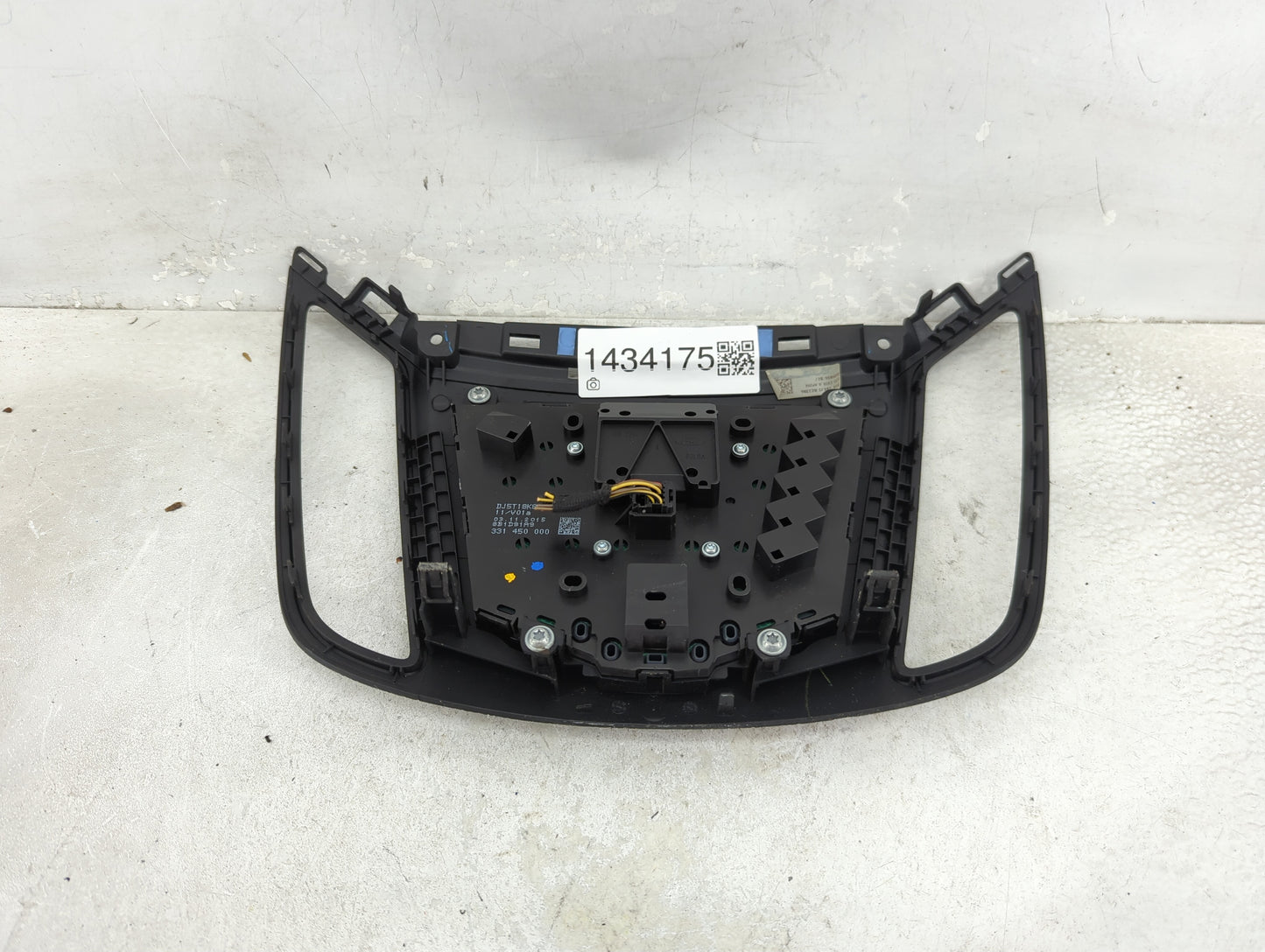 2013-2016 Ford Escape Radio AM FM Cd Player Receiver Replacement P/N:DJ5T18K811GA Fits Fits 2013 2014 2015 2016 OEM Used Aut