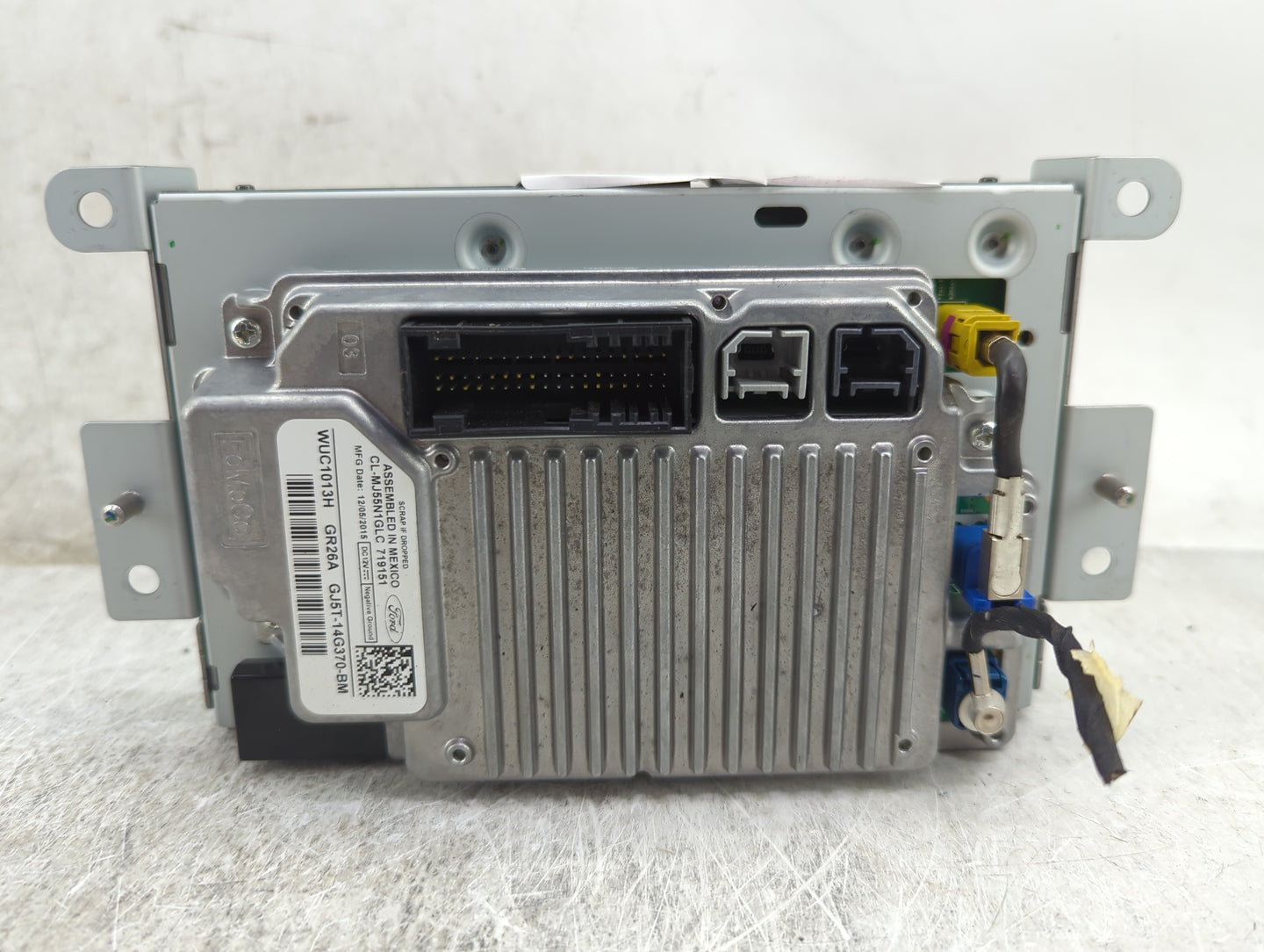 2016-2019 Ford Escape Information Display Screen - Oemusedautoparts1.com