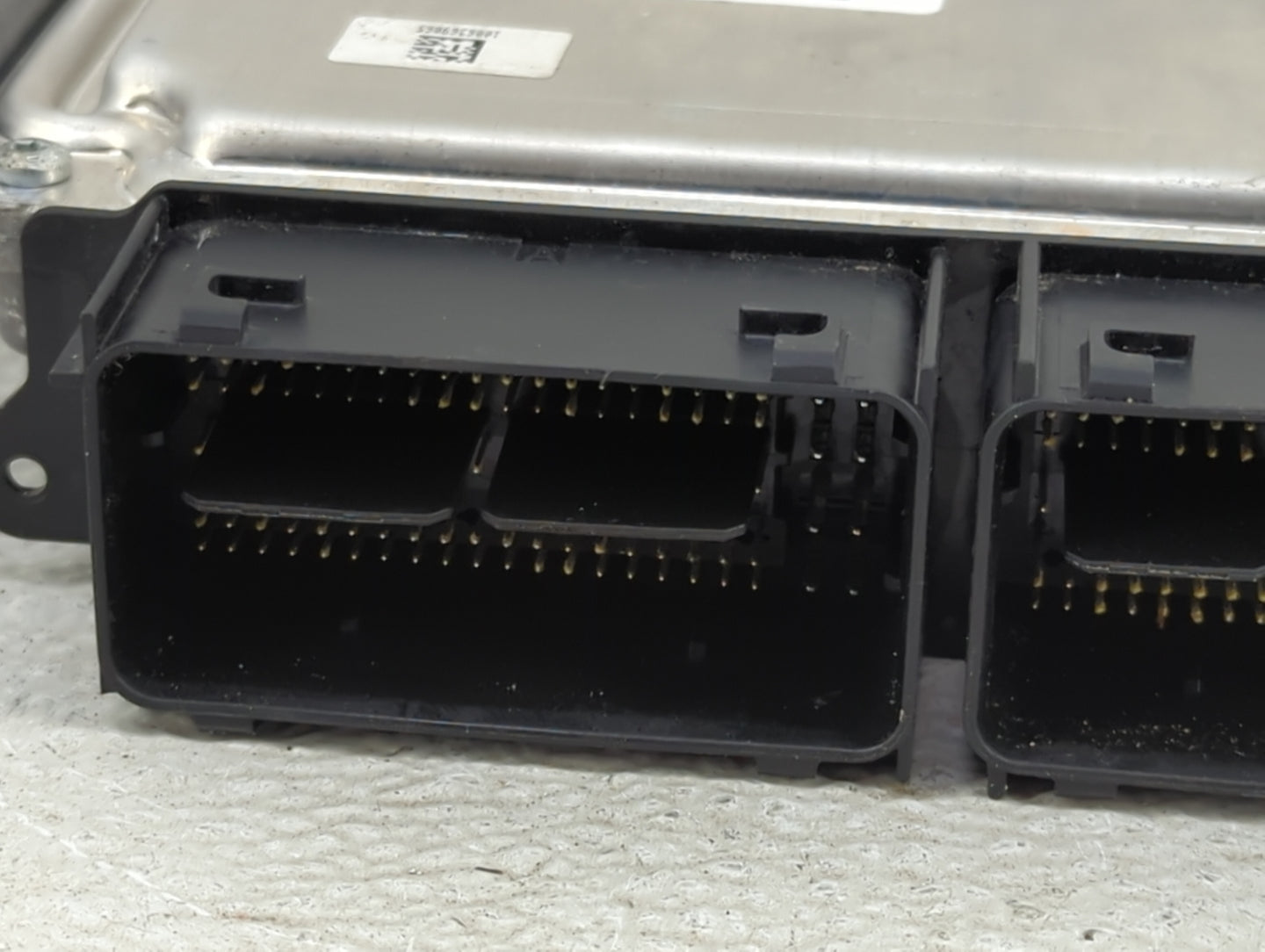 2015-2016 Ford Escape PCM Engine Control Computer ECU ECM PCU OEM P/N:FJ5A-12A650-UC FJ5A-12B684-BA Fits Fits 2015 2016 OEM 