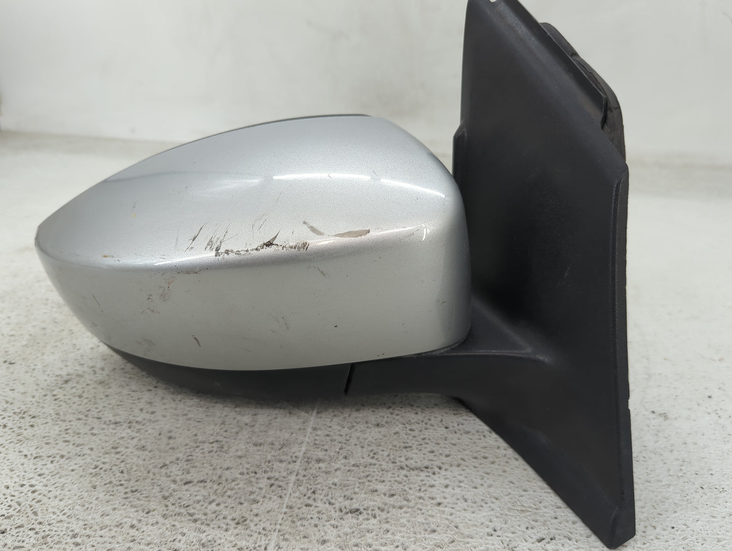 2013-2016 Ford Escape Passenger Side View Mirror - Right Door Mirror OEM Used - Oemusedautoparts1.com