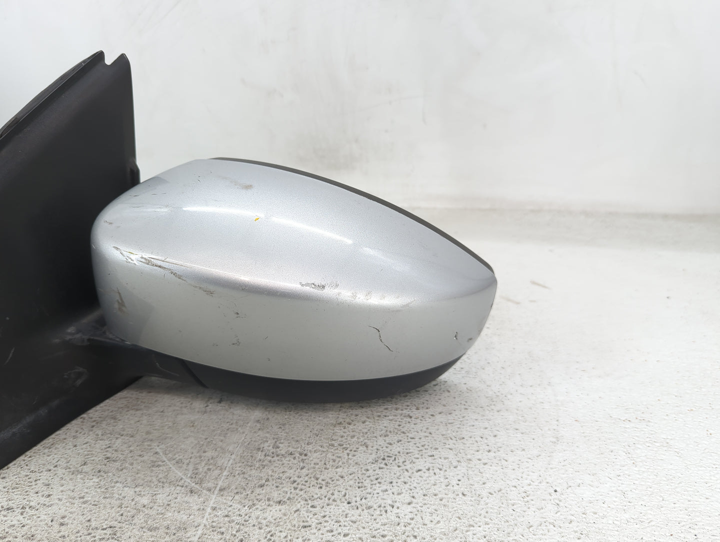 2013-2016 Ford Escape Driver Side View Mirror - Left Door Mirror OEM Used - Oemusedautoparts1.com