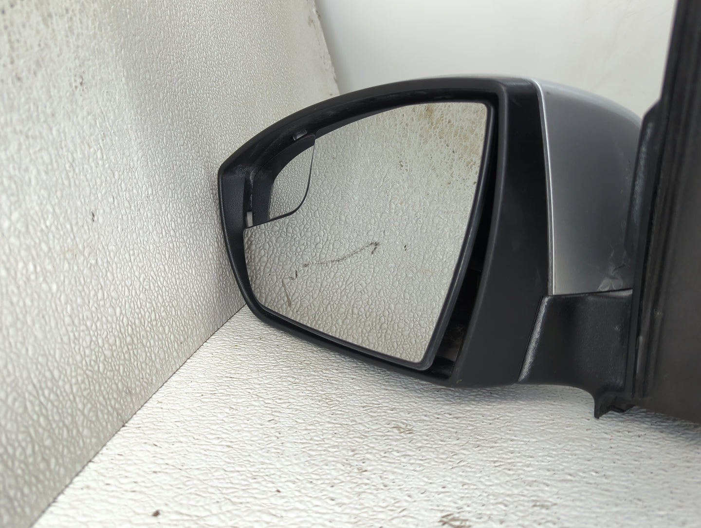 2013-2016 Ford Escape Driver Side View Mirror - Left Door Mirror OEM Used - Oemusedautoparts1.com