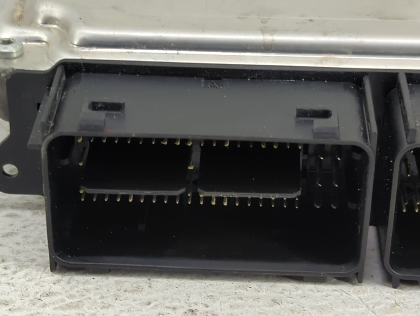 2015-2016 Ford Escape PCM Engine Control Computer ECU ECM PCU OEM P/N:FJ5A-12A650-VB FJ5A-12B684-BA Fits Fits 2015 2016 OEM 